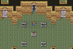 Une salle aux murs dorés du Temple Oublié, coffres alignés au sol (version GBA)