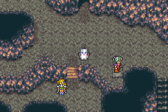 Deux groupes se retrouvent au bord de l’eau, dans une grotte de roche violacée, un mog parmi eux (version GBA)